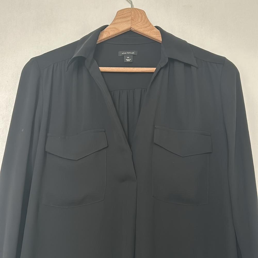 ANN TAYLOR WOMEN LONG SLEVEE PULLOVER BLOUSE OVERSIZED BLACK SZ - Picture 3 of 11